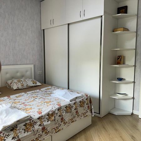 City Centre Apartment Kutaisi Exterior foto
